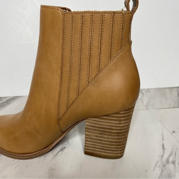 Marc Fisher Alva Brown Leather Heeled Bootie 5 1/2 M - Picture 9 of 14